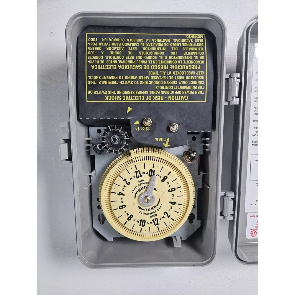 Intermatic T8805P101C 14-Day Mechanical Irrigation Sprinkler Timer 125V